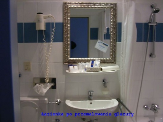 Renowacja fug glazury terakoty gresu marmuru kabin. Antypoślizgi.